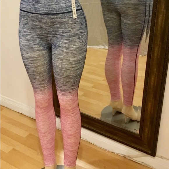 ๐๐ - Picture 1 of 8